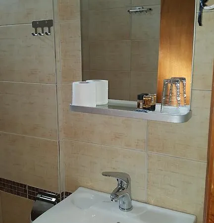 Hotel Glavas 2*